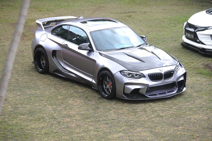 BMW M2 wide body pertama di Indonesia milik Charock