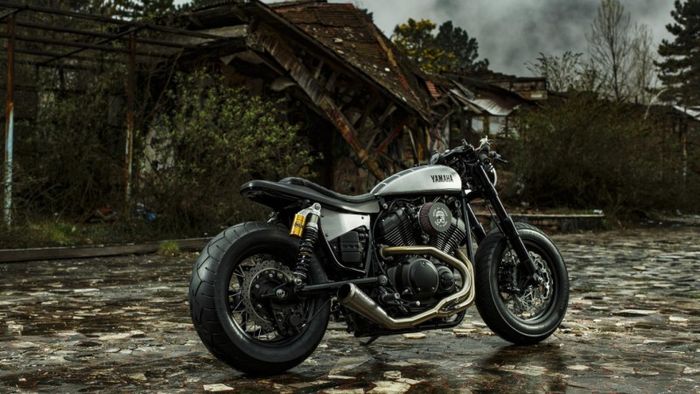 Yamaha XV750 street tracker yang menawan