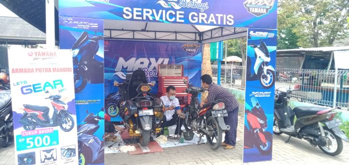 Service gratis dari Yamaha bagi korban banjir di Nganjuk, Jawa Timur