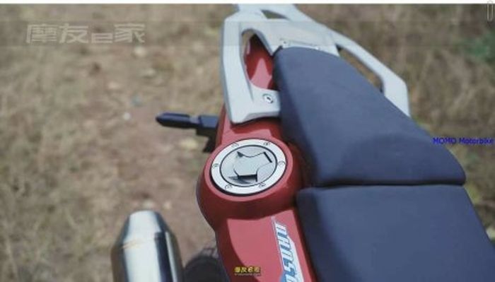 tangki bahan bakar belang Dahaidao 500 GS-ADV.