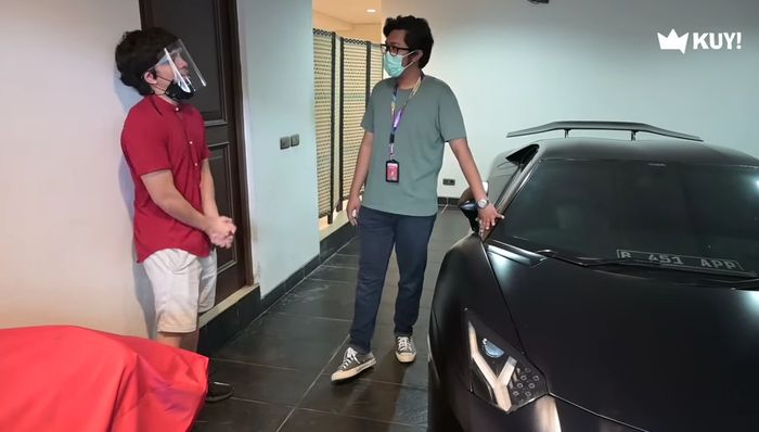 Lamborghini Aventador S milik Atta Halilintar dijadikan hadiah pernikahannya dengan Aurel Hermansyah.