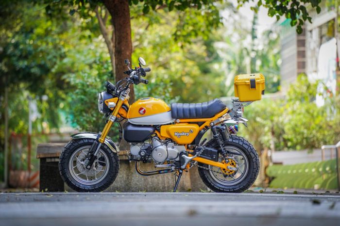 Honda Monkey 125 ini diubah dengan cukup simpel tapi proporsional