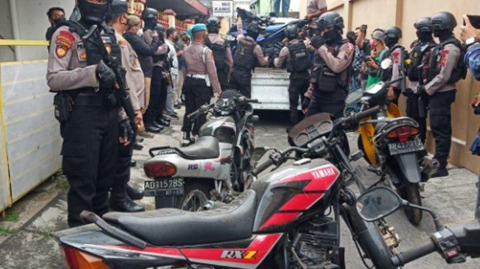 Suzuki RGR, Yamaha RX-Z dan puluhan motor lain yang diamankan Polresta Solo, Rabu (24/02/2021).