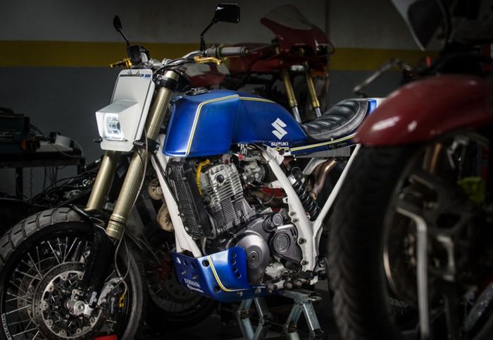 Mesin mendapat banyak part baru