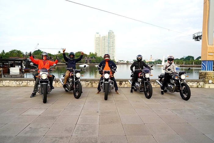 Royal Enfield gelar riding bersama saat weekend dengan para konsumen