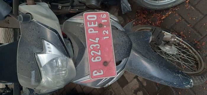 Honda Supa X 125 tahun 2006 eks kemenko dilelang, buka harga Rp 1 jutaan