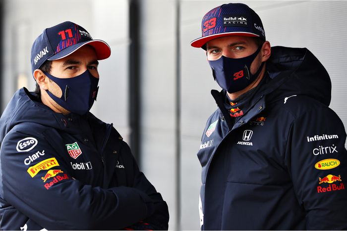 Dua pembalap tim Red Bull Racing untuk F1 2021, Sergio Perez (kiri), dan Max Verstappen (kanan).