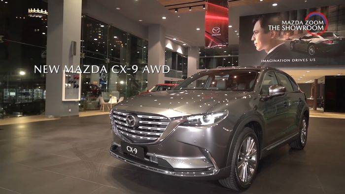 Duet SUV Mazda CX-5 dan CX-9 AWD facelift resmi mengaspal di Indonesia hari ini, harganya mulai Rp 500 hingga 900 jutaan.