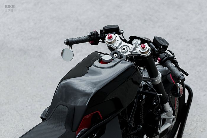 Tampilan area kokpitnya