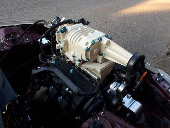 Detail modifikasi Honda Civic Estilo garapan Graham Gregoire.