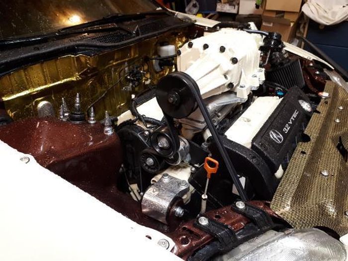 Detail modifikasi Honda Civic Estilo garapan Graham Gregoire.