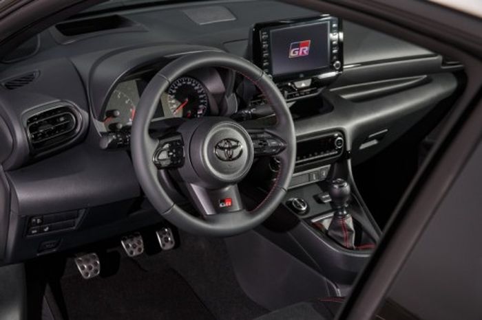 Interior Toyota GR Yaris