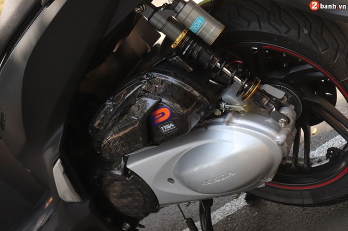 Shock belakang pakai produk Nitron