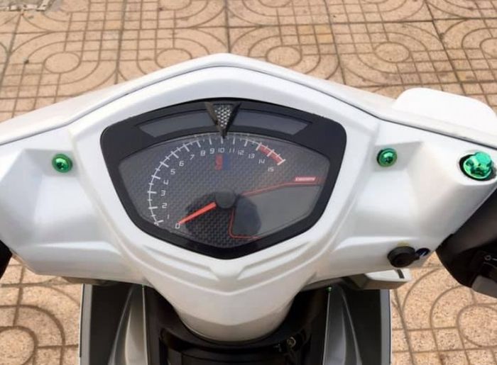 Tampilan kokpit Yamaha Jupiter MX 135 ini