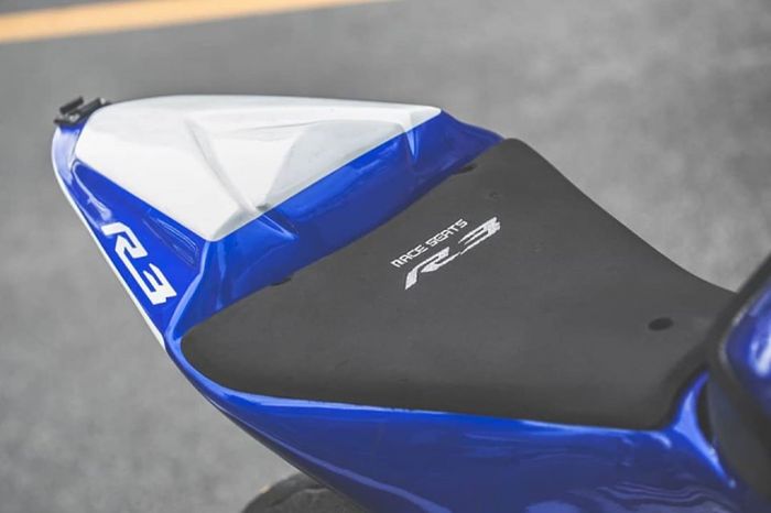 Joknya dibuat ala motor balap