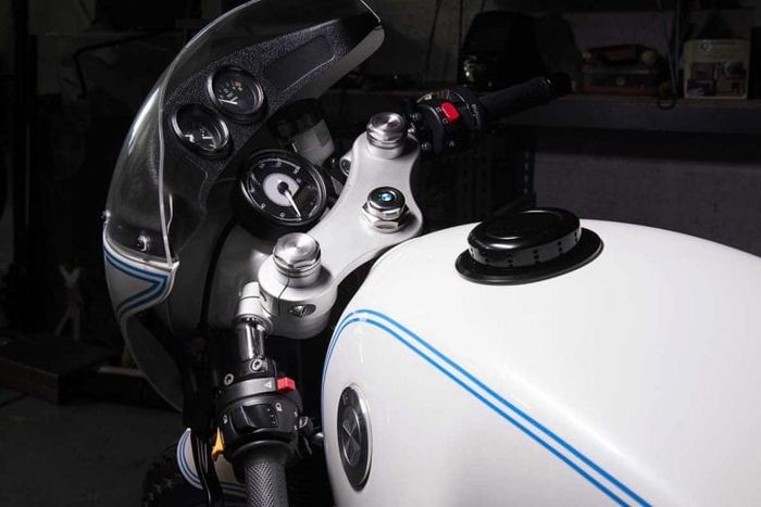 Tampilan area kokpitnya