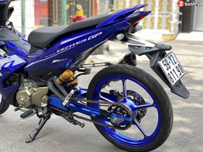 Swingarm pakai KingDrag, shock belakang pakai Ohlins