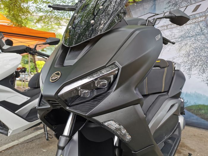 Lampu utama Keeway GT270