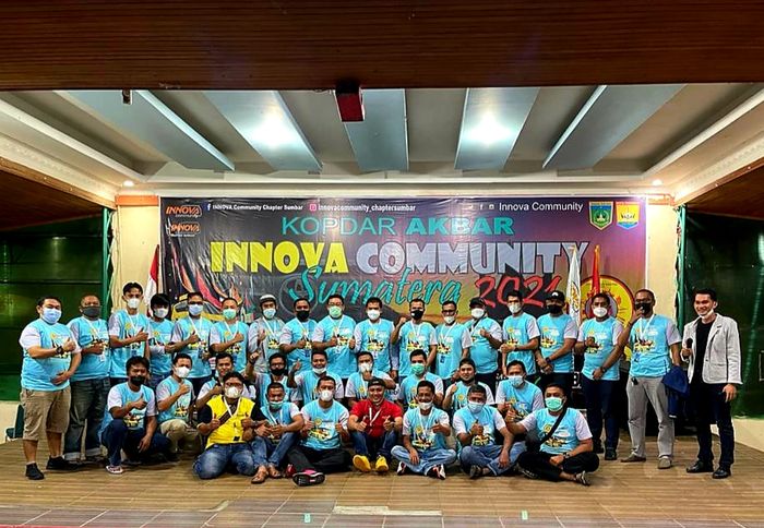 Berbagai chapter Innova Community ikut menghadiri Kopda Akbar di Sumatera Barat.