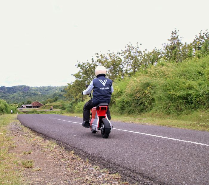 Tes jalan EV Pocket dilakukan melewati jalur sepanjang Jakarta - Magelang