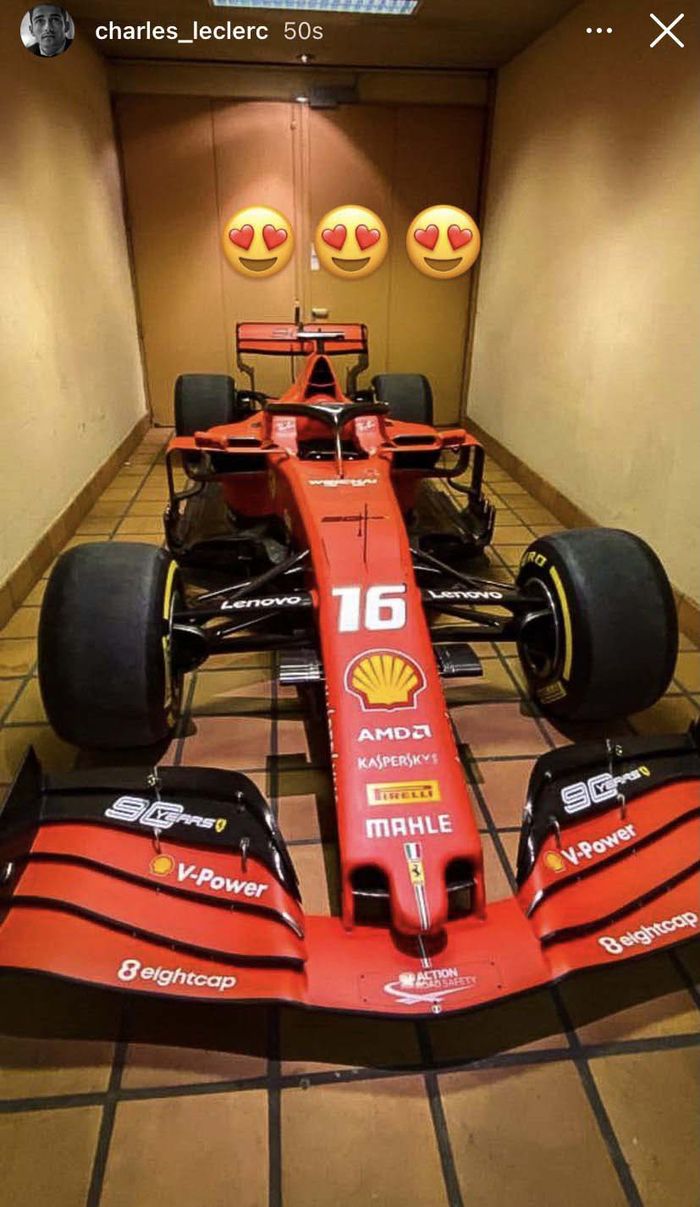 Ferrari kasih mobil SF90 ke Charles Leclerc