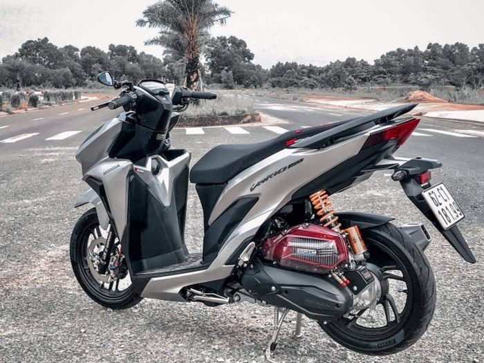 Suspensi belakang diganti dengan Ohlins