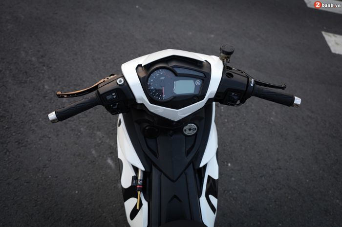 Tampilan area kokpitnya