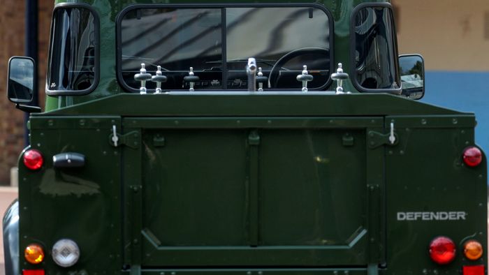 Land Rover Defender 130 di pemakaman Pangeran Philip