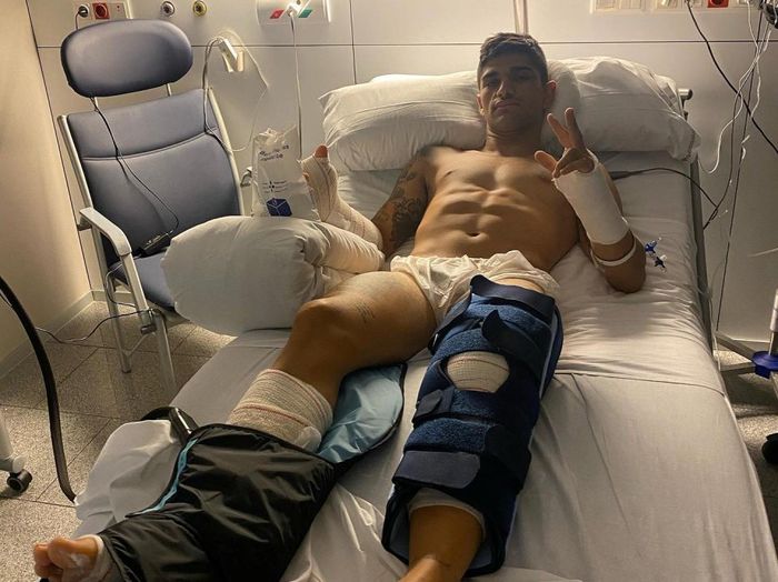 Pembalap debutan Pramac Ducati, Jorge Martin alami kecelakaan horor hingga alami 7 patah tulang di MotoGP Portugal 2021.