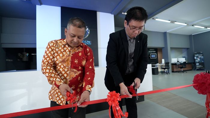 Pembukaan dealer 'Mazda Asia Afrika' di Bandung