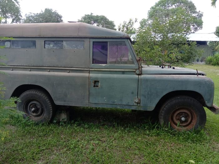 Land Rover Series III V8