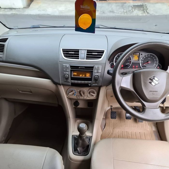Interior Suzuki Ertiga GL 2017 TDP Rp 5 juta