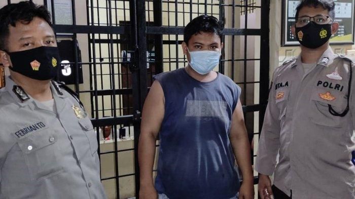 Ari Apri Sapian (26) pelaku yang melarikan Toyota Kijang Innova warga Rawajitu Selatan, Tulang Bawang, Lampung ke Cilegon, Banten