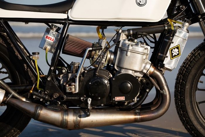 Tampilan mesin Suzuki GT750 ini