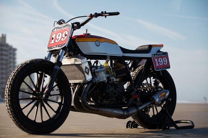 Suzuki GT750 flat tracker yang super keren