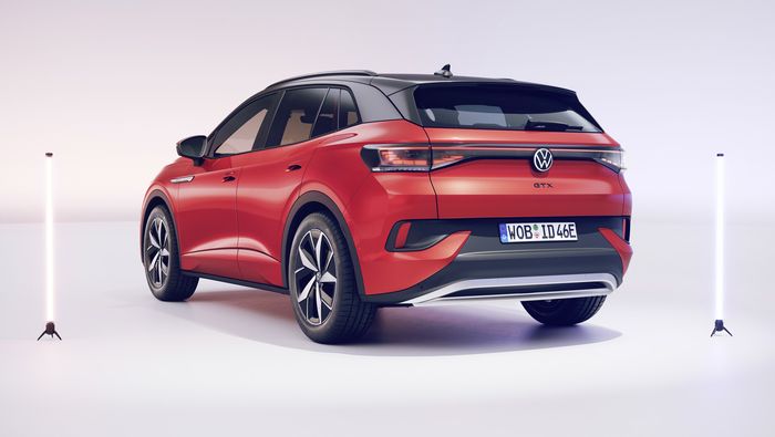 Bagian belakang 3/4 Volkswagen ID.4 GTX