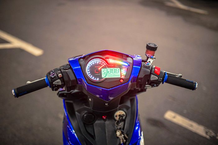 Tampilan kokpit Yamaha MX King 150 ini