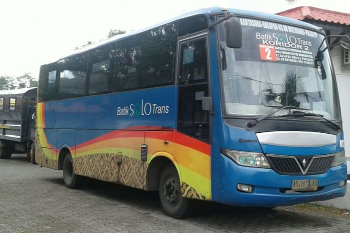 Bus Batik Solo Trans (BST)