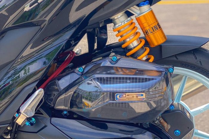 Shock belakang pakai Ohlins dan mesinnya dapat beberapa upgrade