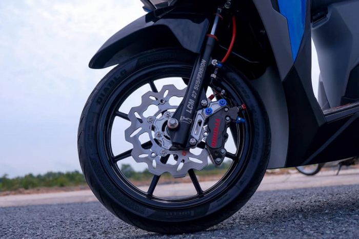 Kaki-kakinya makin impresif