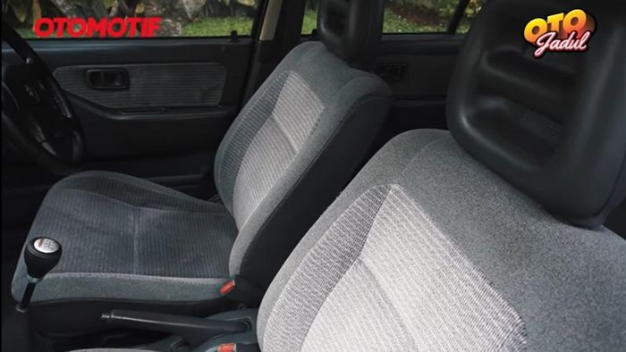 Interior Daihatsu Charade Winner 