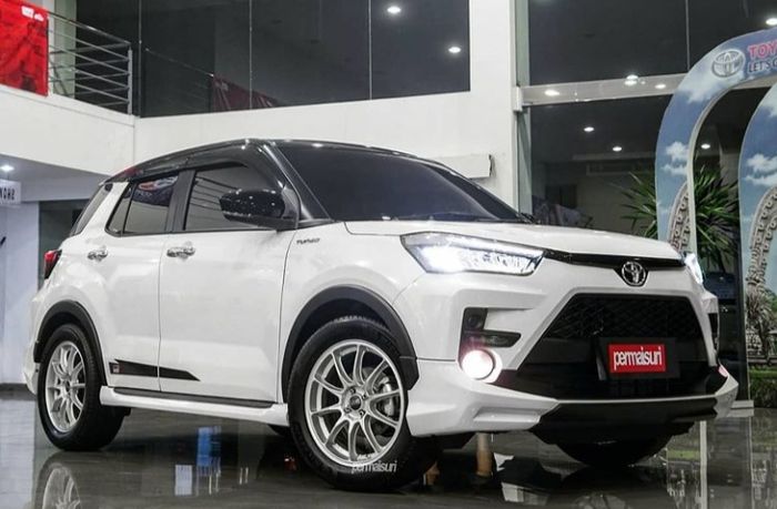 Modifikasi Toyota Raize pakai set up buat harian tapi tetap ganteng