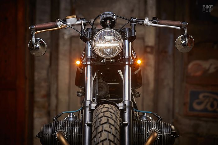 Tampilan depan BMW R80R scrambler ini