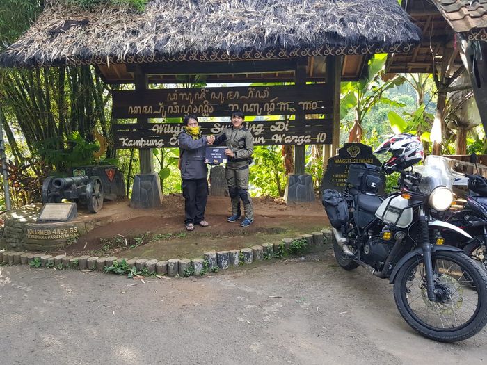 Berhenti sejenak setiap 2-3 jam perjalanan