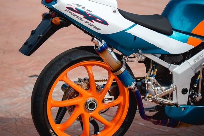 Sektor mesin mendapat penggantian exhaust system