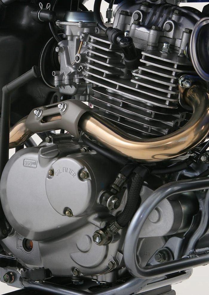 Mesin Suzuki DR200SE Trojan