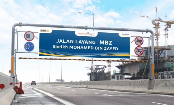 Tol Layang Syeikh Mohamed Bin Zayed (MBZ) atau Jakarta-Cikampek II (Elevated) masih ditutup.