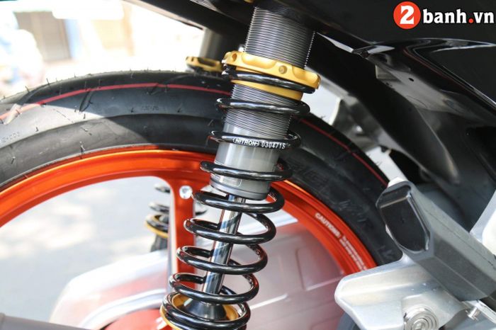 Shock belakang diganti dengan produk Nitron