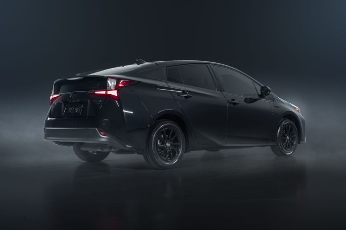 Toyota Prius Nightshade