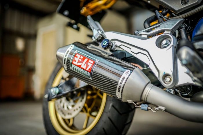 Exhaust system diganti dengan produk Yoshimura karbon